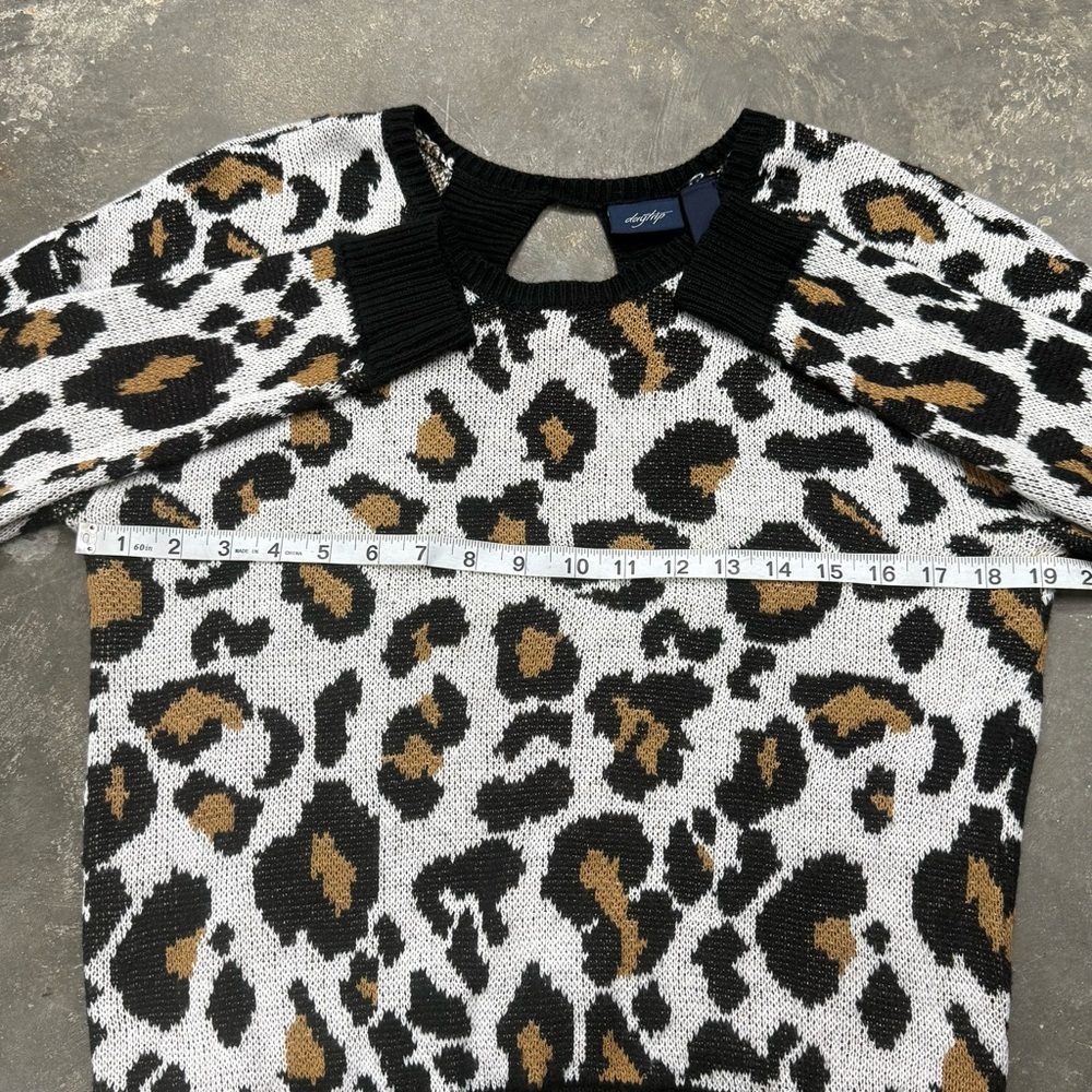 Daytrip Leopard Open Back Knit Sweater Cutout - Picture 4 of 8